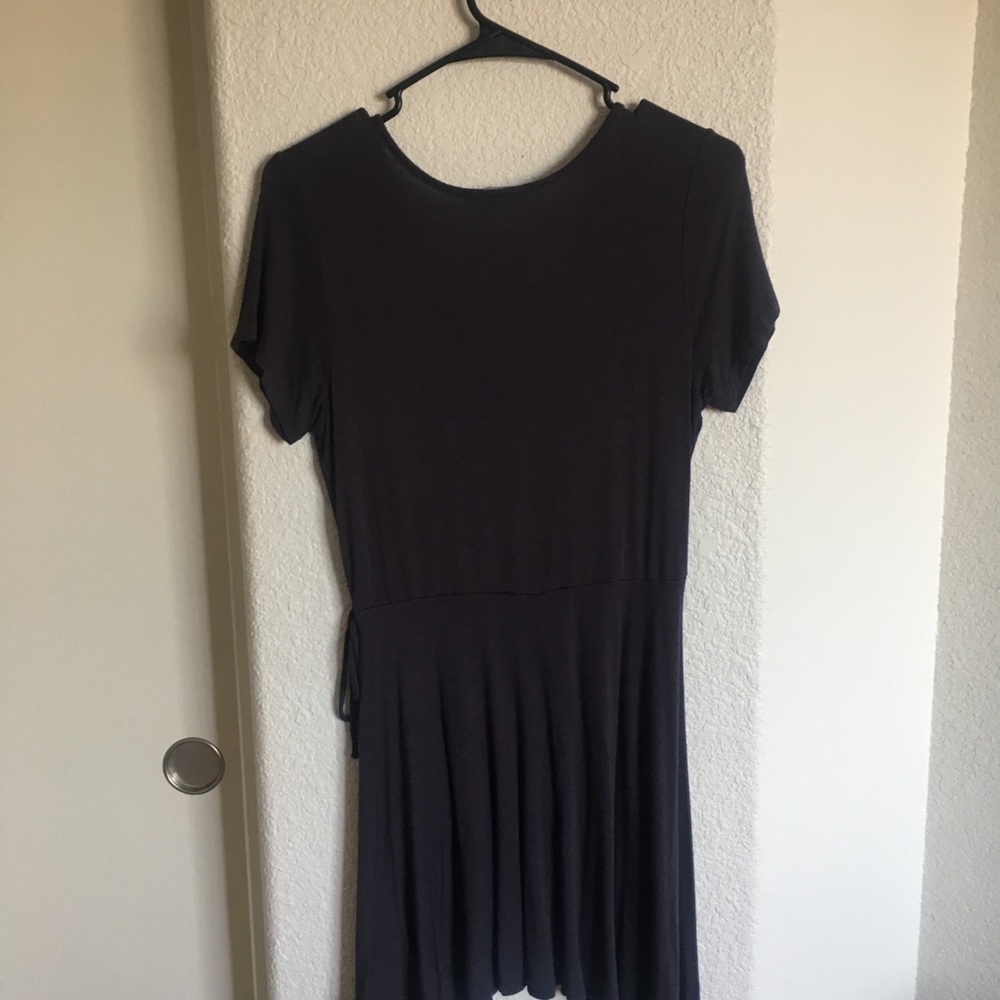 Simple spring dress - Picture 5 of 5